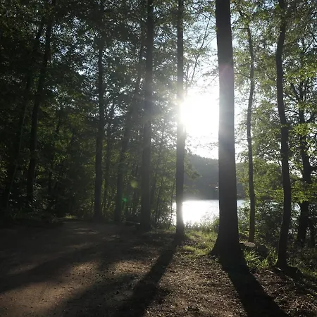 Проживание в семье Ferienzimmer Suhrer Seeblick Плён