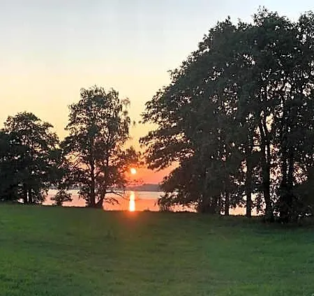 ホームステイ Ferienzimmer Suhrer Seeblick