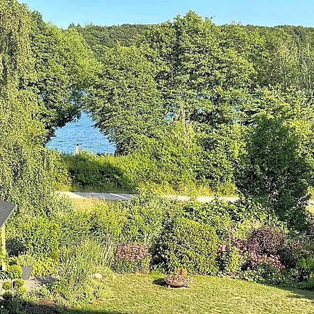 Ferienzimmer Suhrer Seeblick * プレーン
