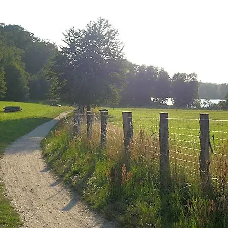 Ferienzimmer Suhrer Seeblick