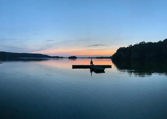 Privat bolig Ferienzimmer Suhrer Seeblick